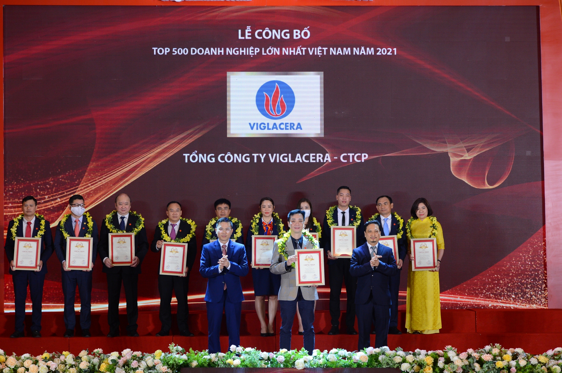 VNR500: Tổng công ty Viglacera – CTCP 4 năm liên tiếp giữ vị trí top đầu trong Top 500 doanh nghiệp lớn nhất Việt Nam trong ngành sản xuất, kinh doanh vật liệu xây dựng